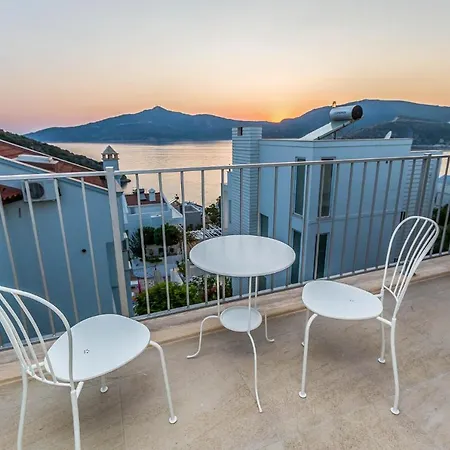 Sleeps 8 With Pool Air Con And Wifi Villa Kalkan