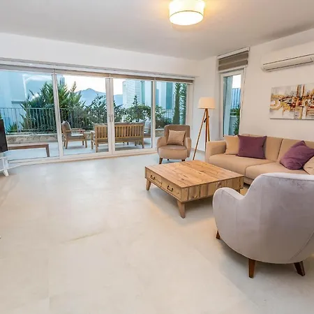 Sleeps 8 With Pool Air Con And Wifi Kalkan